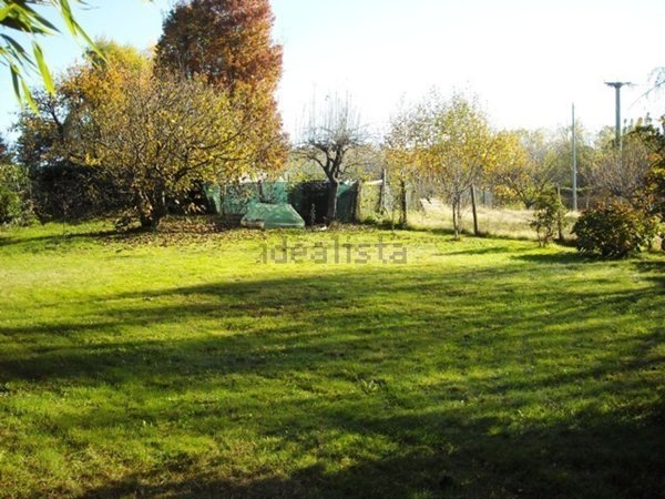 casale in vendita ad Agrate Conturbia in zona Agrate