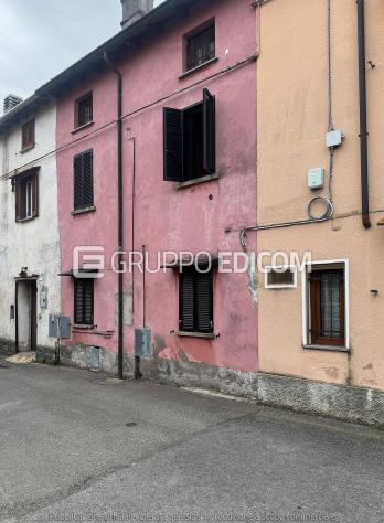 appartamento in vendita ad Agrate Conturbia