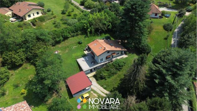 casa indipendente in vendita ad Agrate Conturbia in zona Conturbia