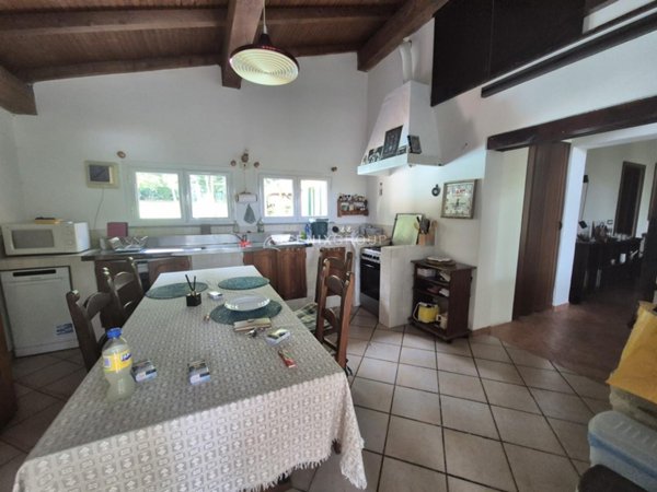 casa indipendente in vendita ad Agrate Conturbia