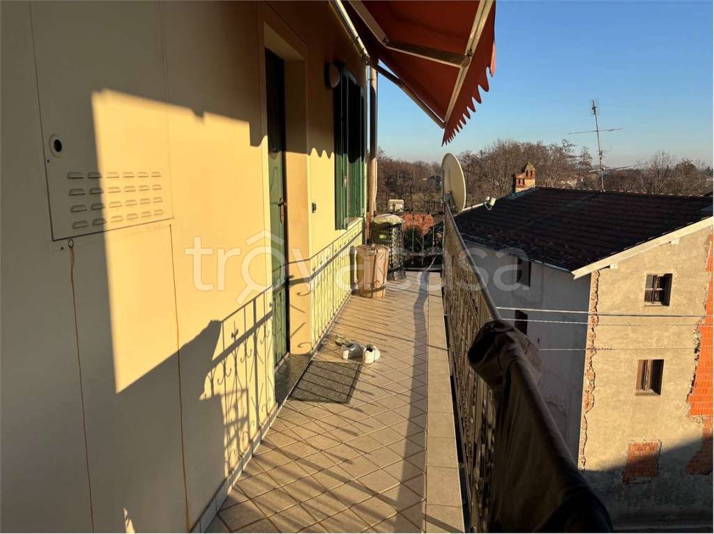 appartamento in vendita ad Agrate Conturbia in zona Conturbia