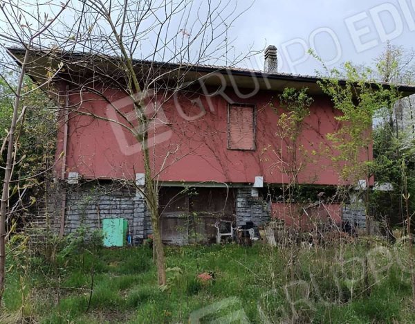 appartamento in vendita ad Agrate Conturbia in zona Conturbia