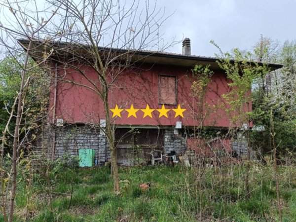 casa indipendente in vendita ad Agrate Conturbia in zona Conturbia