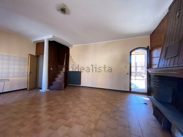 appartamento in vendita ad Agrate Conturbia