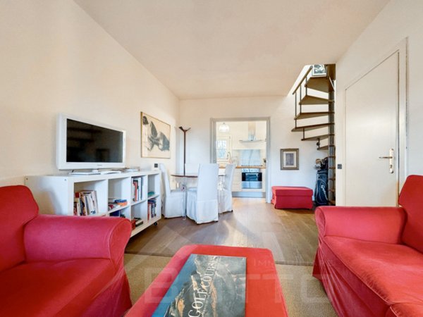 appartamento in vendita ad Agrate Conturbia in zona Conturbia