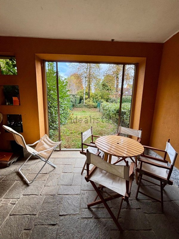 appartamento in vendita ad Agrate Conturbia