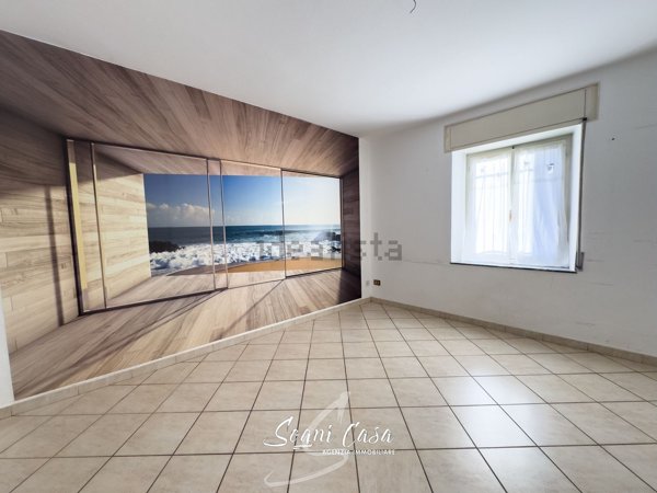 casa indipendente in vendita ad Agrate Conturbia in zona Conturbia