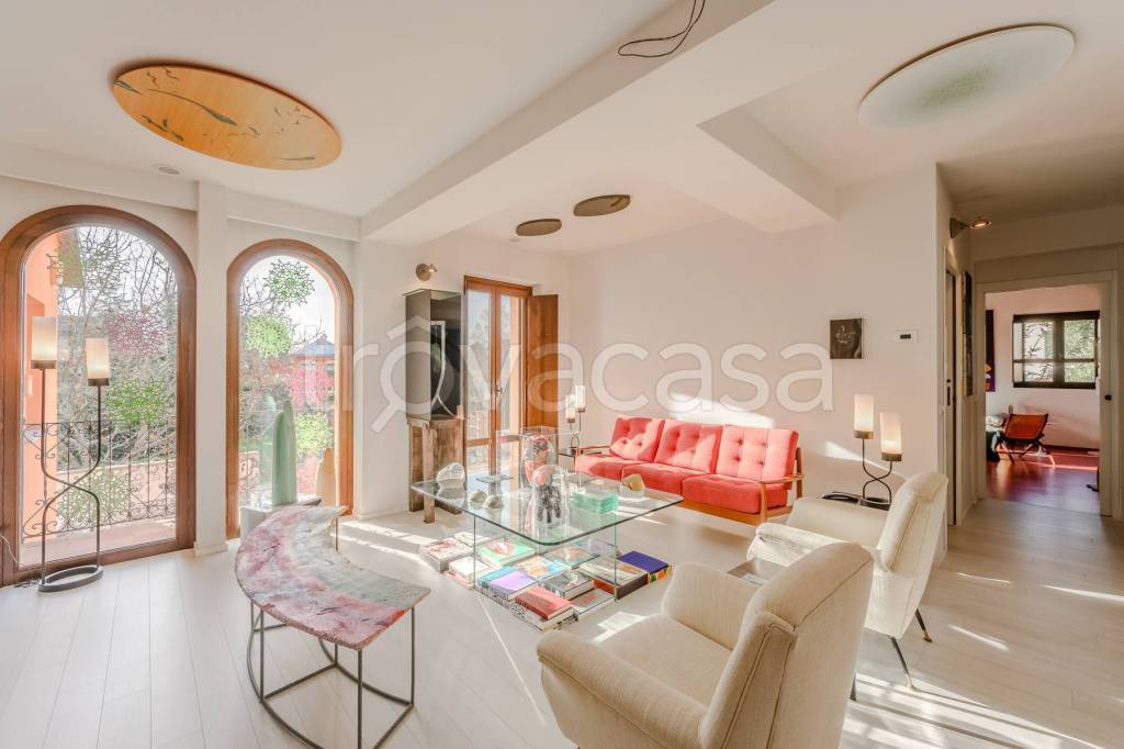 casa indipendente in vendita ad Agrate Conturbia in zona Conturbia