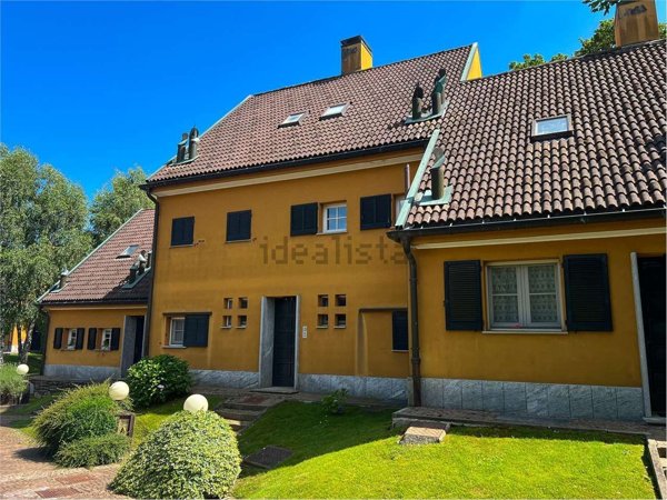 appartamento in vendita ad Agrate Conturbia