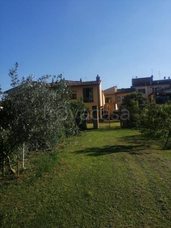 casa indipendente in vendita a Firenze in zona Brozzi