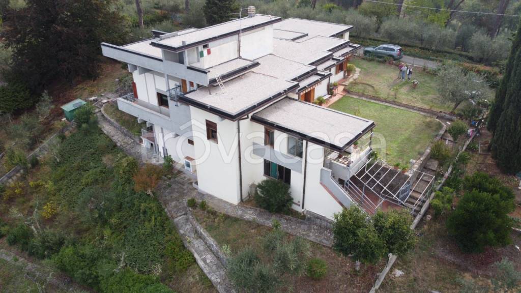 casa indipendente in vendita a Firenze in zona Badia a Ripoli