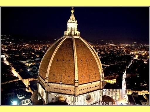 locale commerciale in vendita a Firenze in zona Campo di Marte