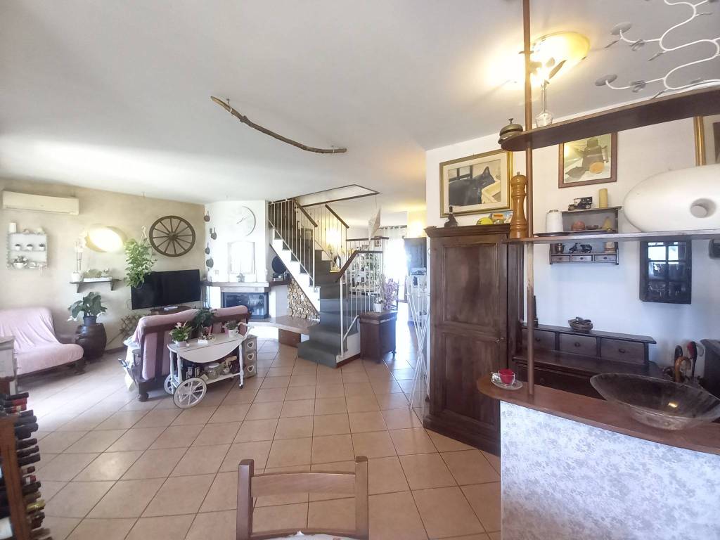 appartamento in vendita a Firenze in zona Cintoia