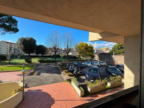 ufficio in vendita a Firenze in zona Soffiano