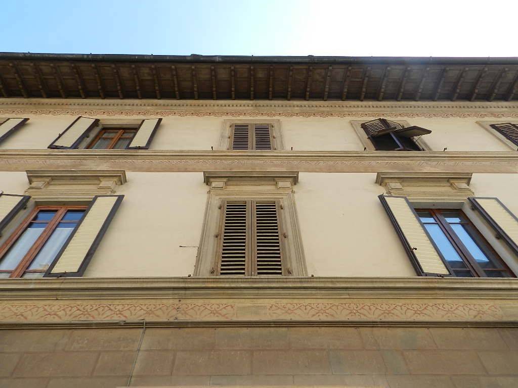 intera palazzina in affitto a Firenze in zona Centro Storico