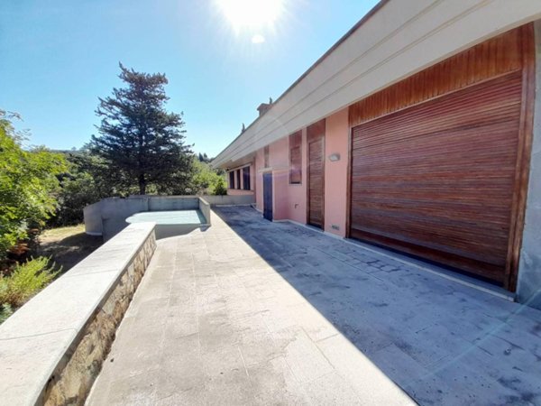 casa indipendente in vendita a Firenze in zona La Lastra