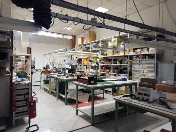 negozio in vendita a Firenze in zona Galluzzo