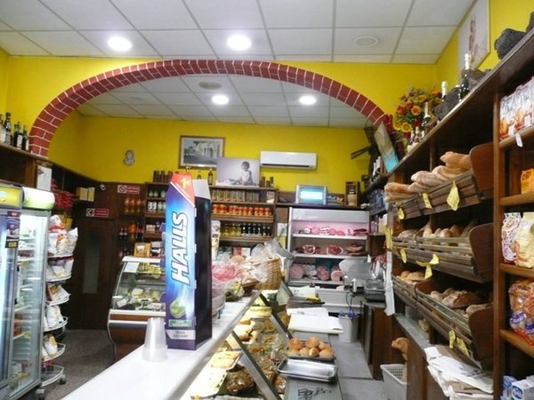 negozio in vendita a Firenze in zona Soffiano