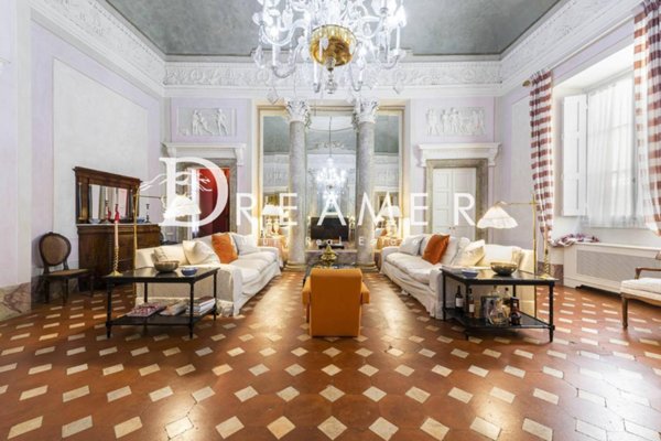 appartamento in vendita a Firenze in zona Centro Santa Croce