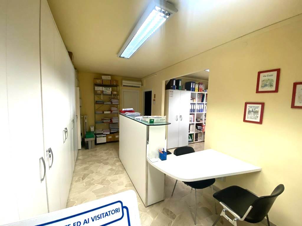 ufficio in vendita a Firenze in zona Novoli