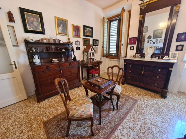 appartamento in vendita a Firenze in zona Settignano