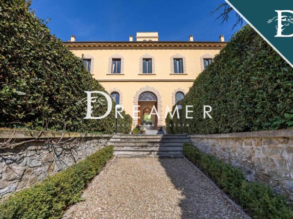 appartamento in vendita a Firenze in zona Bellosguardo
