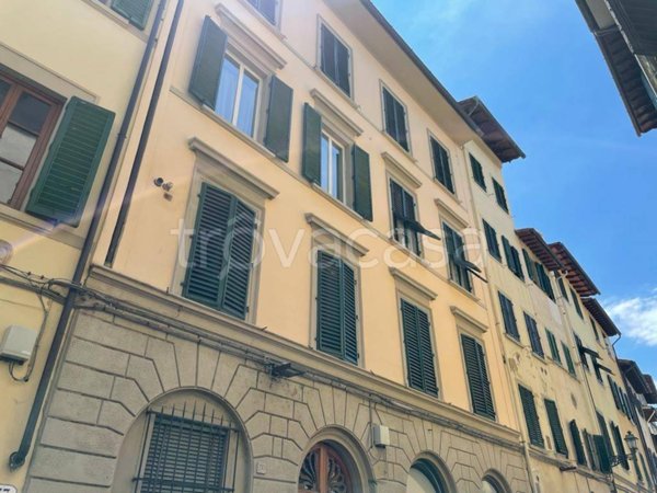 locale commerciale in vendita a Firenze