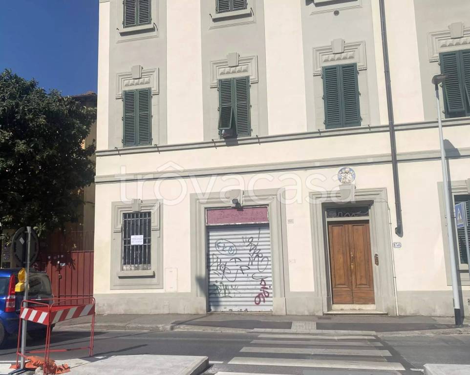 negozio in vendita a Firenze in zona Careggi