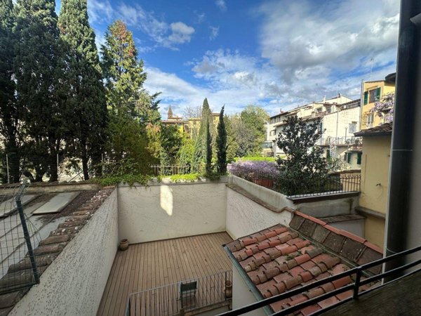 casa indipendente in vendita a Firenze in zona Centro San Frediano