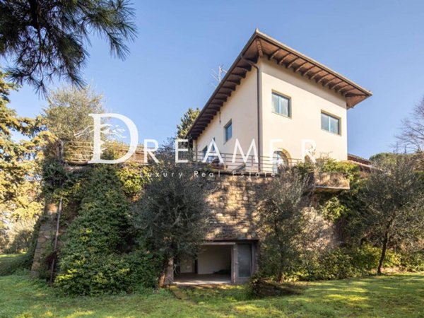 casa indipendente in vendita a Firenze in zona Bellosguardo