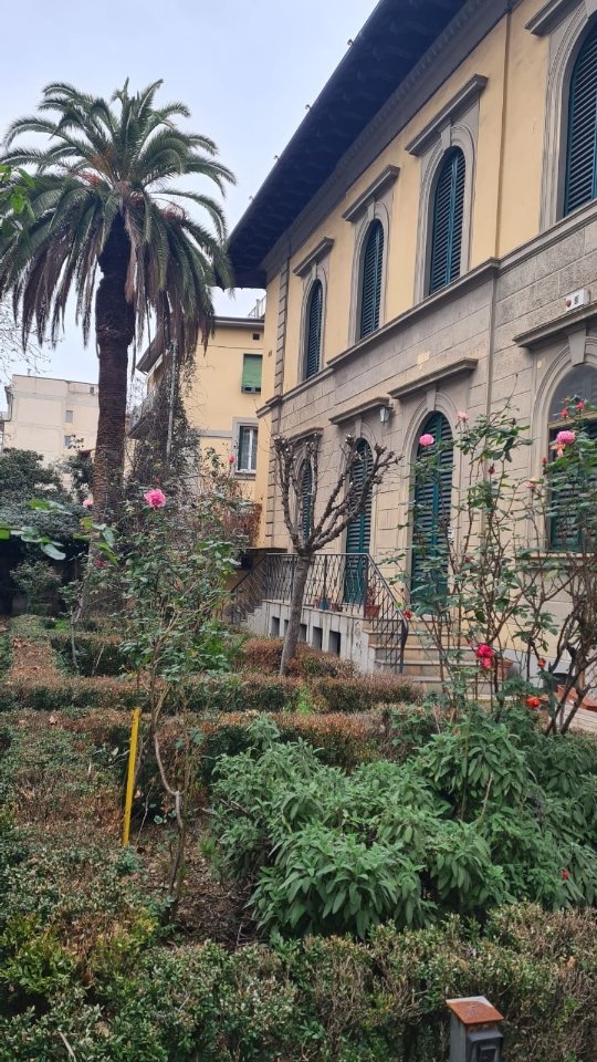 casa indipendente in vendita a Firenze in zona Campo di Marte