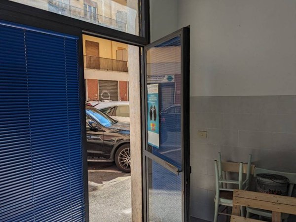 negozio in vendita a Firenze in zona Novoli