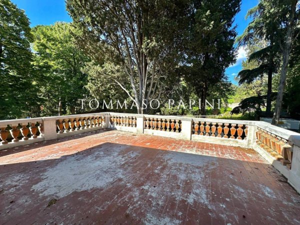 appartamento in vendita a Firenze in zona Campo di Marte