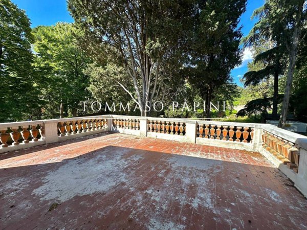 appartamento in vendita a Firenze in zona Campo di Marte