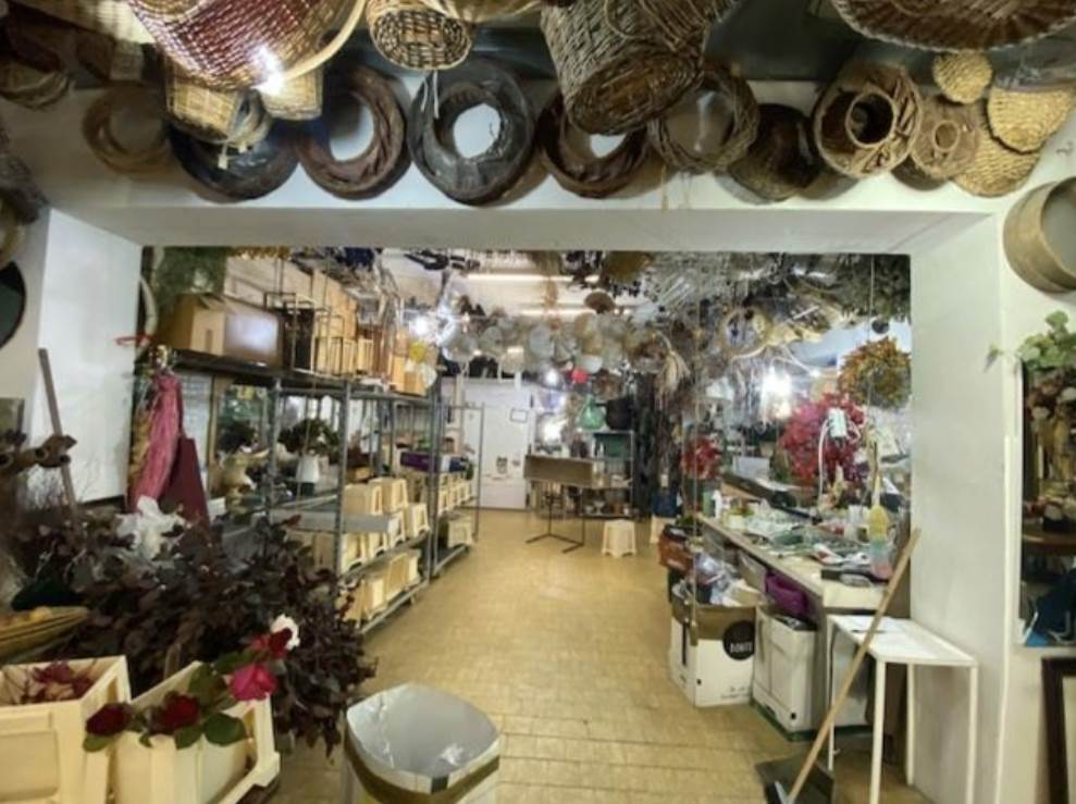 negozio in vendita a Firenze in zona Novoli