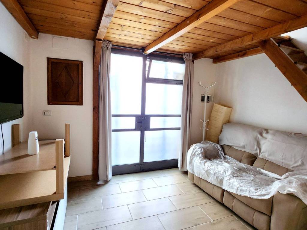 negozio in vendita a Firenze in zona Serpiolle