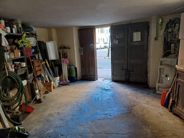 negozio in vendita a Firenze in zona Centro Santa Croce