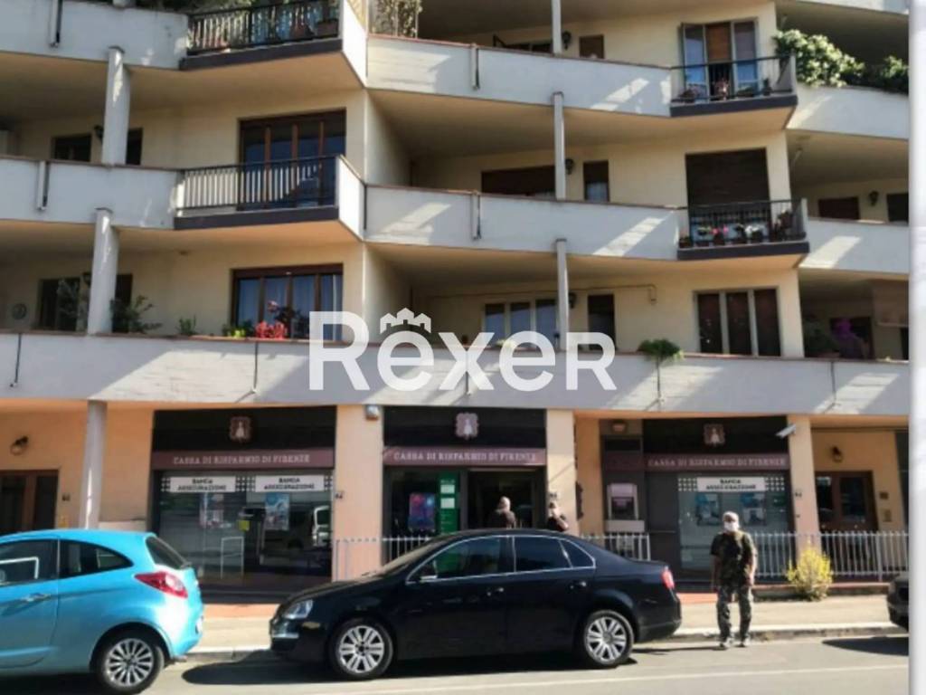 ufficio in vendita a Firenze in zona Legnaia