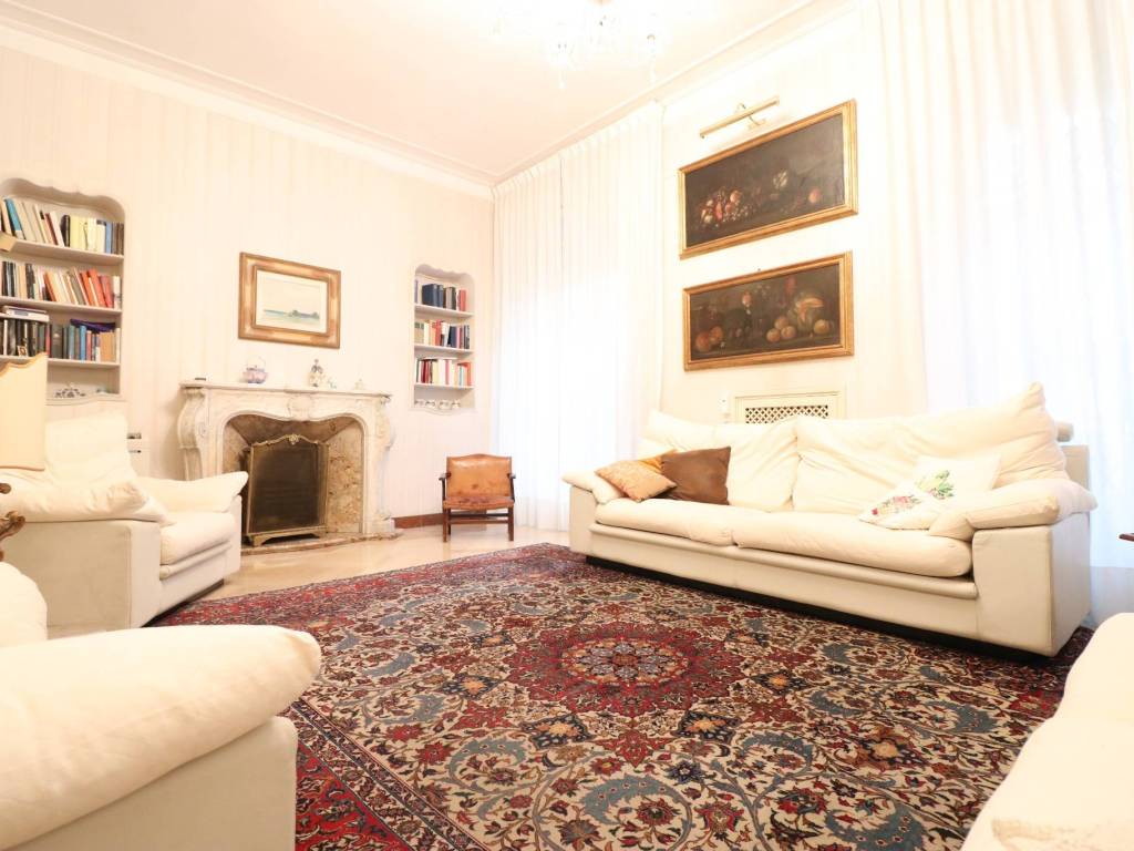 appartamento in vendita a Firenze in zona Centro Santa Croce