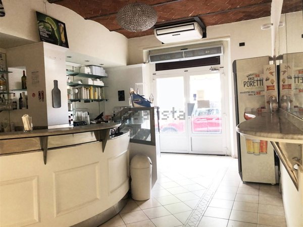 negozio in vendita a Firenze in zona Galluzzo