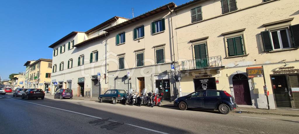 negozio in vendita a Firenze in zona Galluzzo