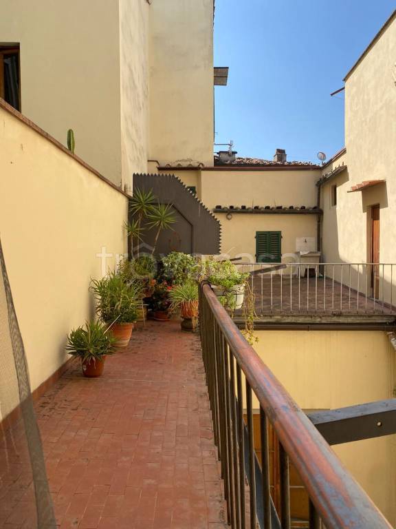 appartamento in vendita a Firenze in zona Centro Santa Croce