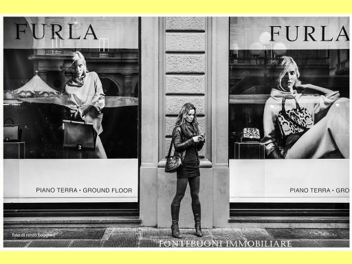 locale commerciale in vendita a Firenze in zona Centro Duomo