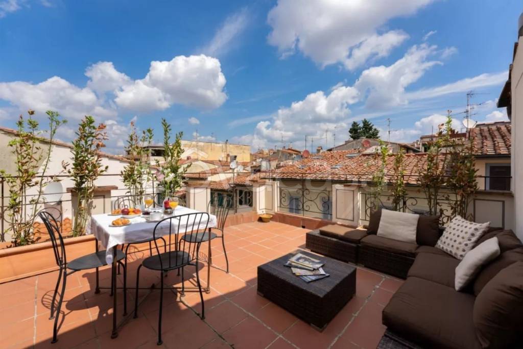 appartamento in vendita a Firenze in zona Centro Santa Maria Novella