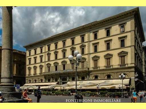 negozio in vendita a Firenze in zona Centro Santa Maria Novella