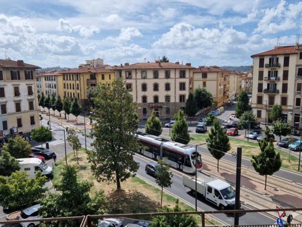 appartamento in vendita a Firenze in zona Statuto