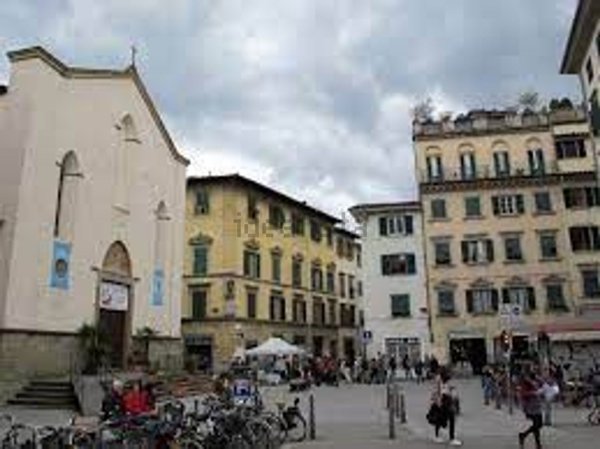 negozio in vendita a Firenze in zona Centro Santa Croce