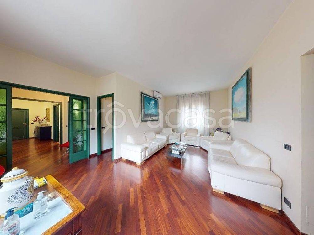 appartamento in vendita a Firenze in zona Centro Santa Maria Novella