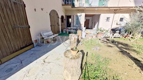 casa indipendente in vendita a Firenze in zona Isolotto