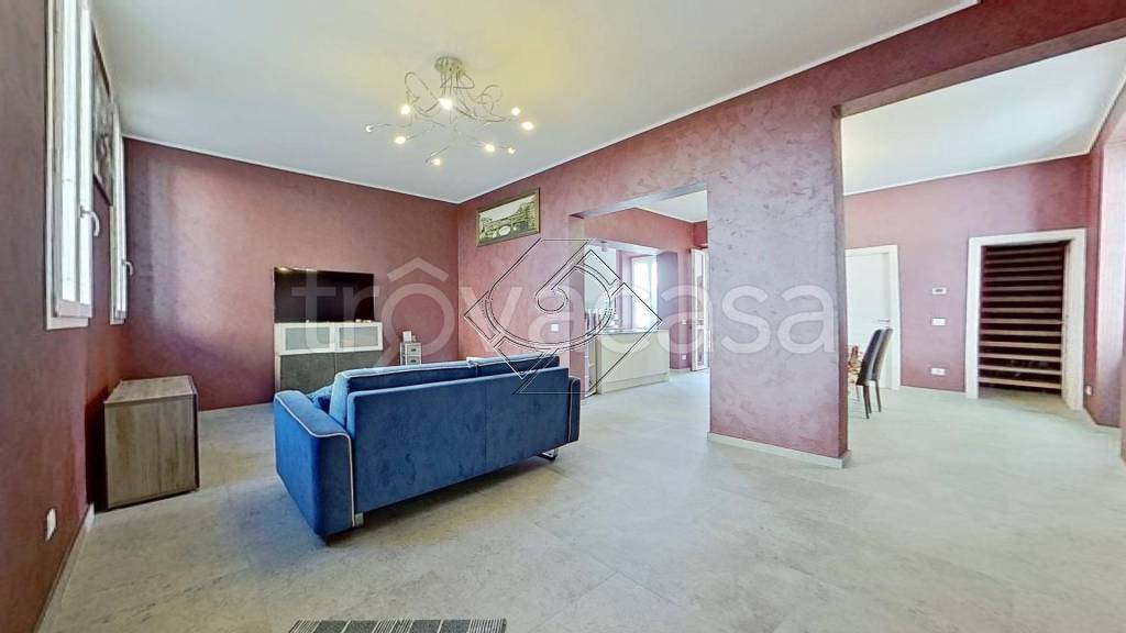 casa indipendente in vendita a Firenze in zona Isolotto